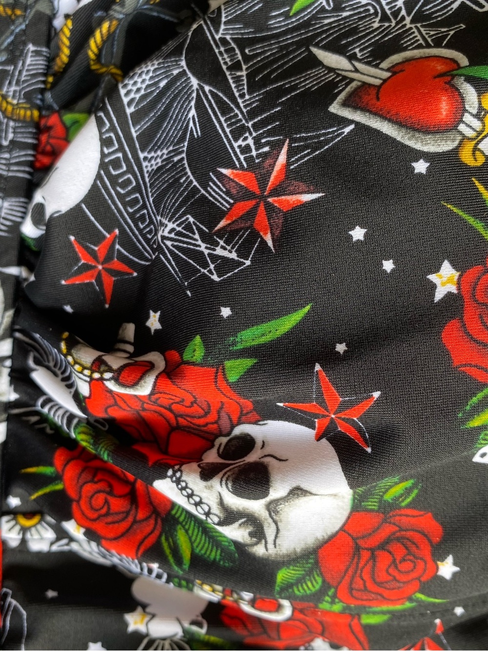 NWT Torrid Retro Tattoo Bikini Top - Plus Size 3 - Roses/Skulls/Swords -Oh My! - Picture 8 of 10